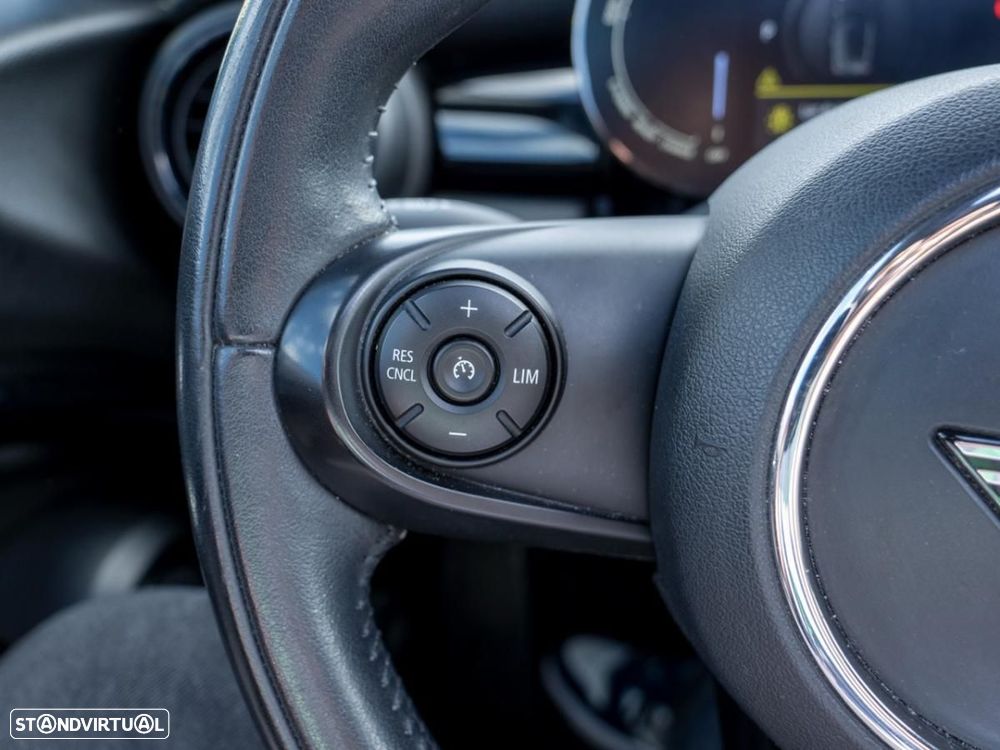 MINI 3 Portas Cooper SE - 31