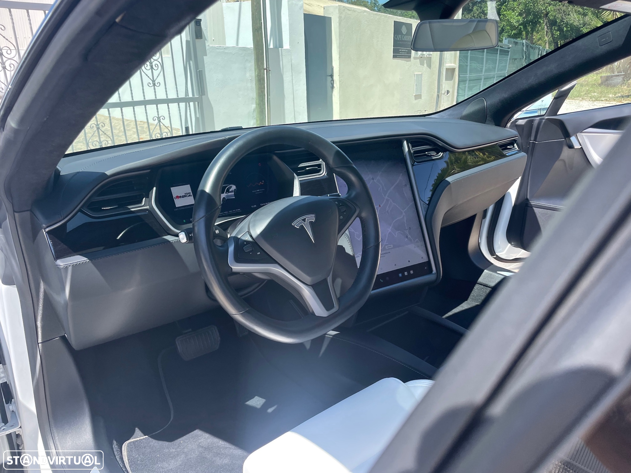 Tesla Model S Long Range - 13