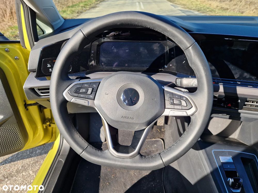 Volkswagen Golf 1.5 TSI BMT Evo IQ Drive DSG - 24