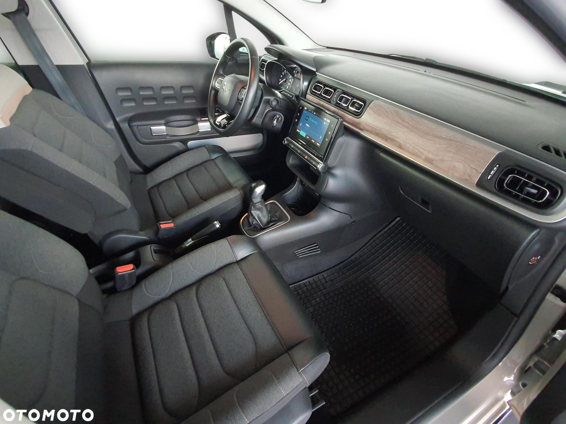 Citroën C3 1.2 PureTech Shine - 10