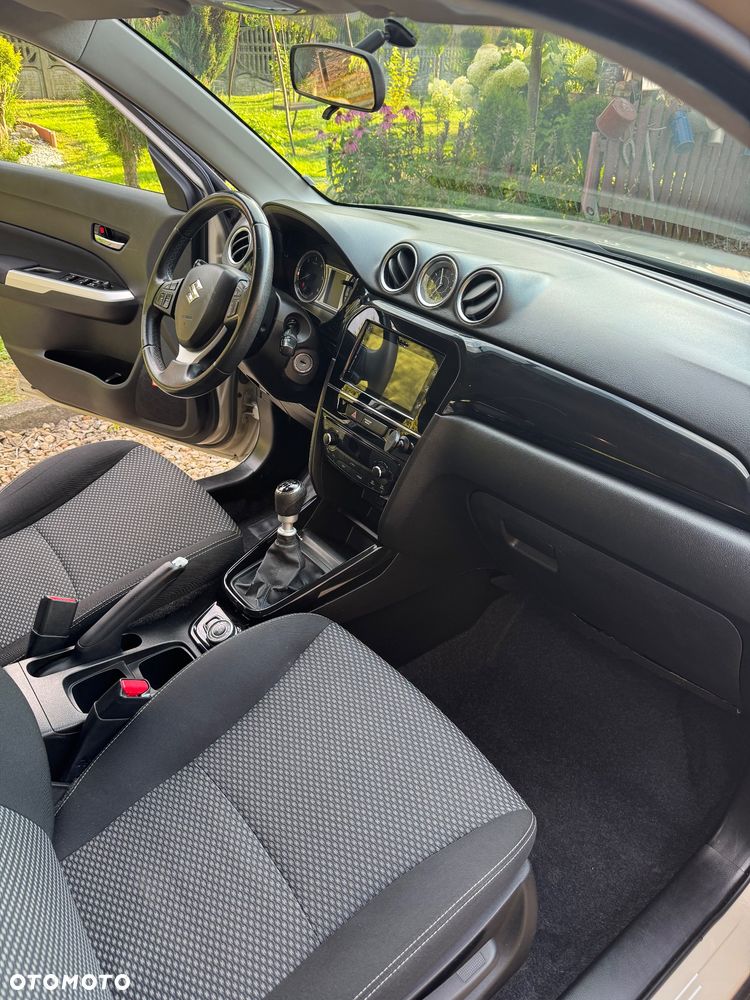 Suzuki Vitara 1.6 DDiS (4x4) Allgrip Comfort - 17