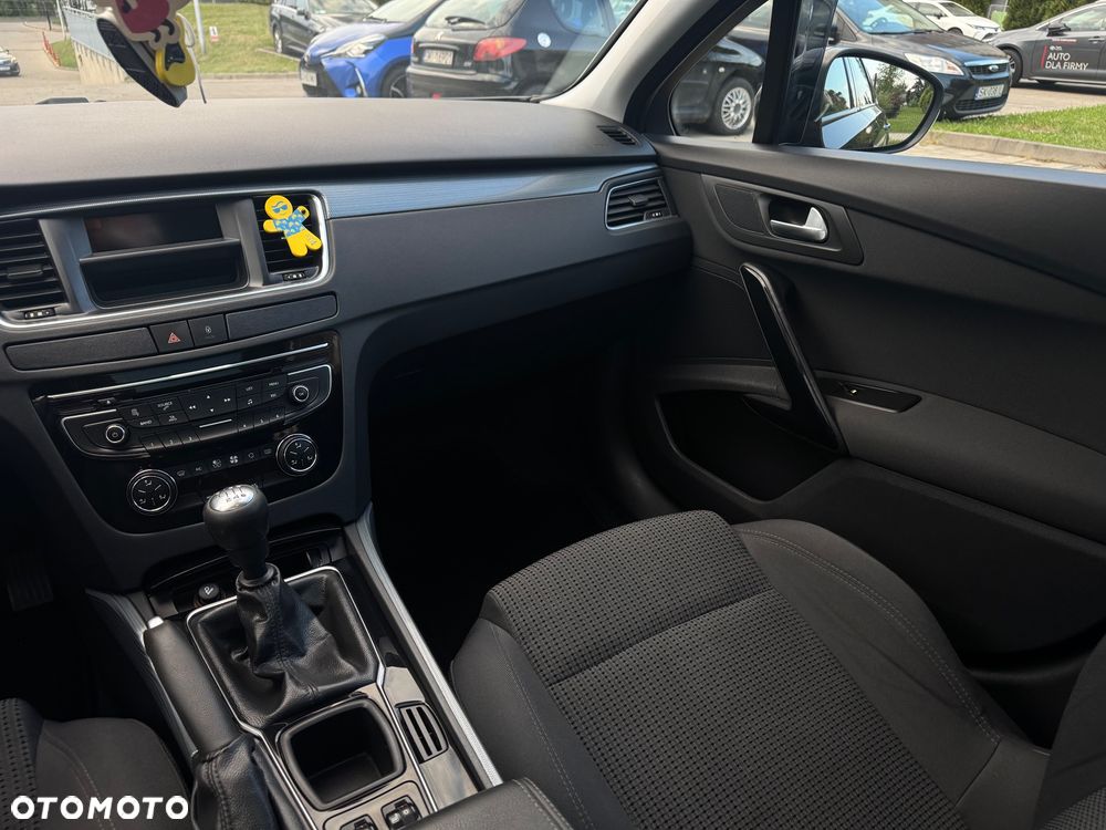 Peugeot 508 1.6 T Allure - 12