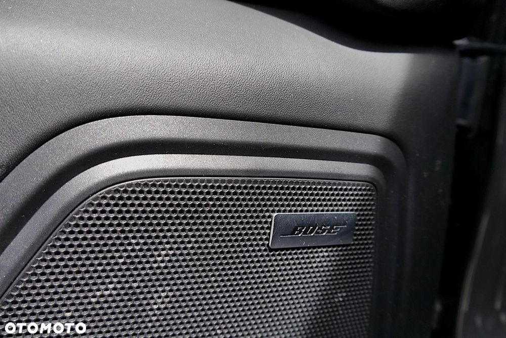 Porsche Macan Turbo - 20