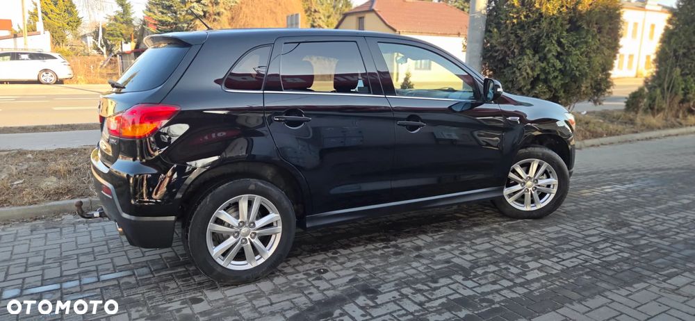 Mitsubishi ASX 1.8 DI-D 2WD Instyle - 16