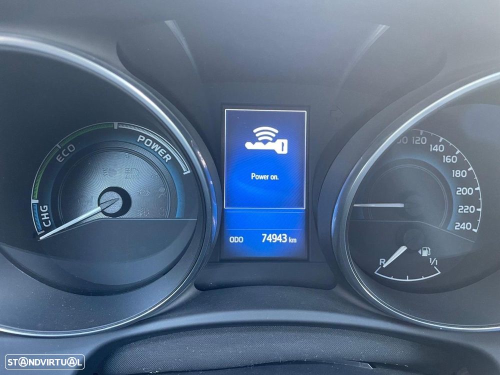 Toyota Auris 1.8 HSD Comfort +P.Techno+P.Sport - 22