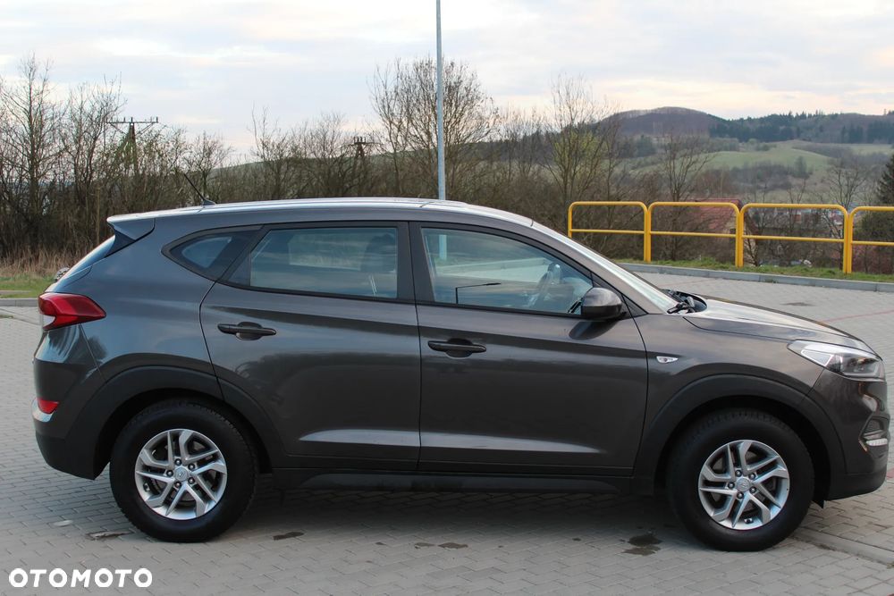 Hyundai Tucson 1.7 CRDI BlueDrive GO 2WD - 15
