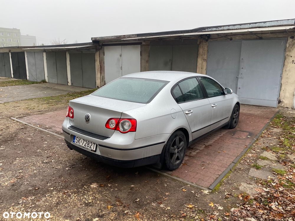 Volkswagen Passat 2.0 TDI Comfortline - 3
