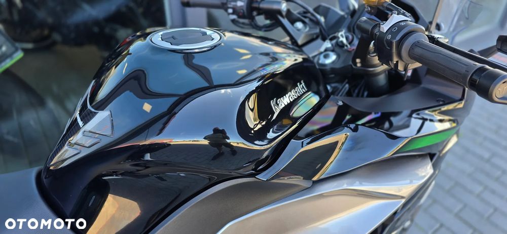 Kawasaki Ninja 1000 SX - 15