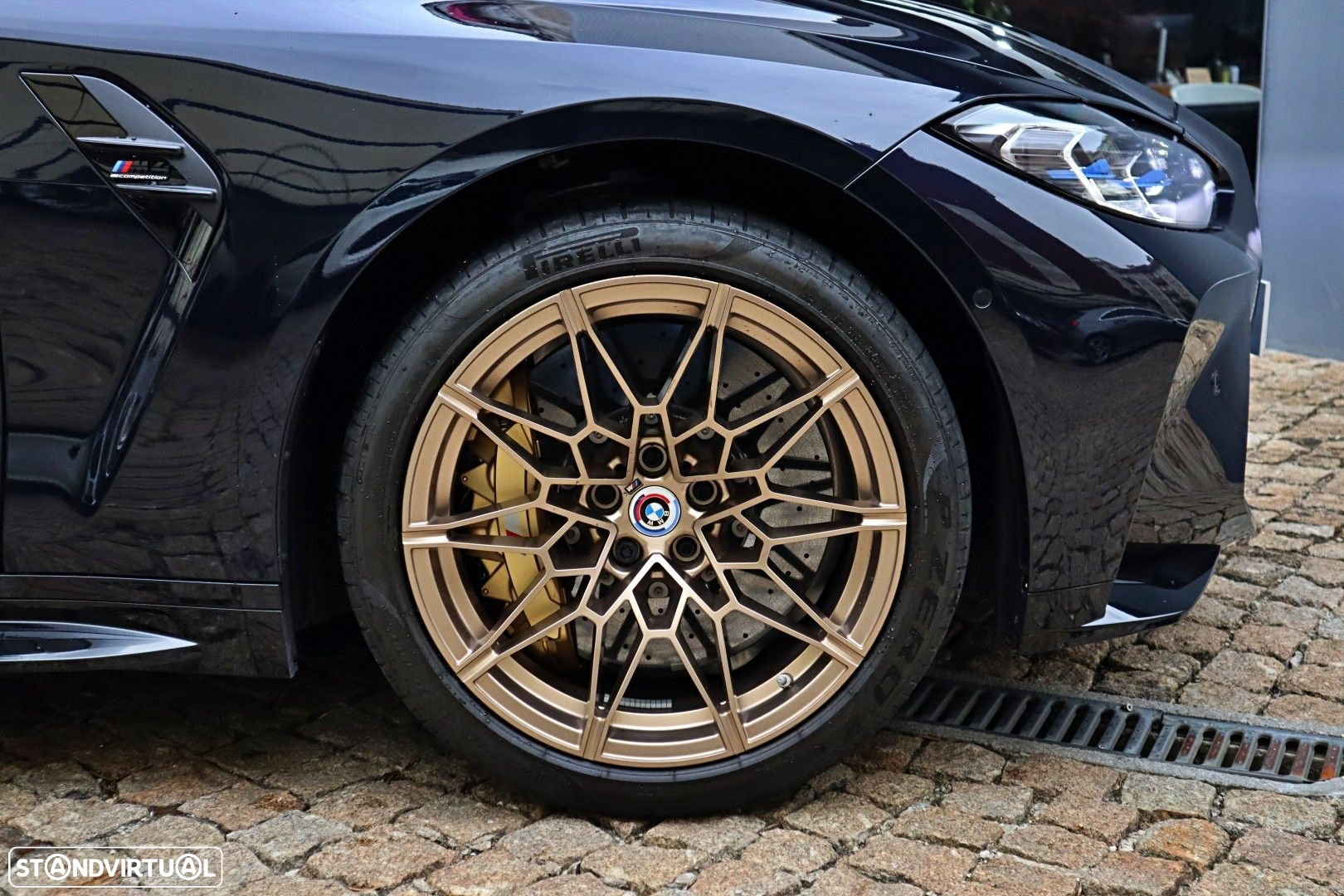 BMW M4 Competition Pack 50 anos M - 4