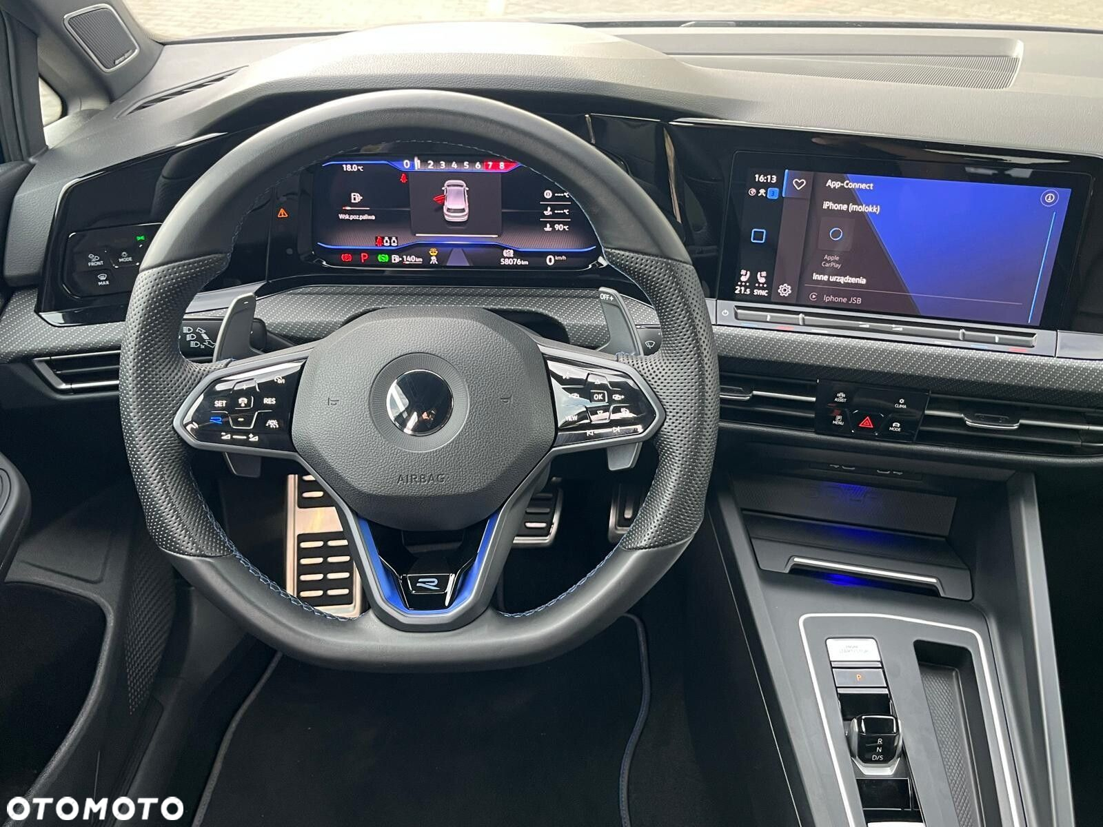 Volkswagen Golf - 11