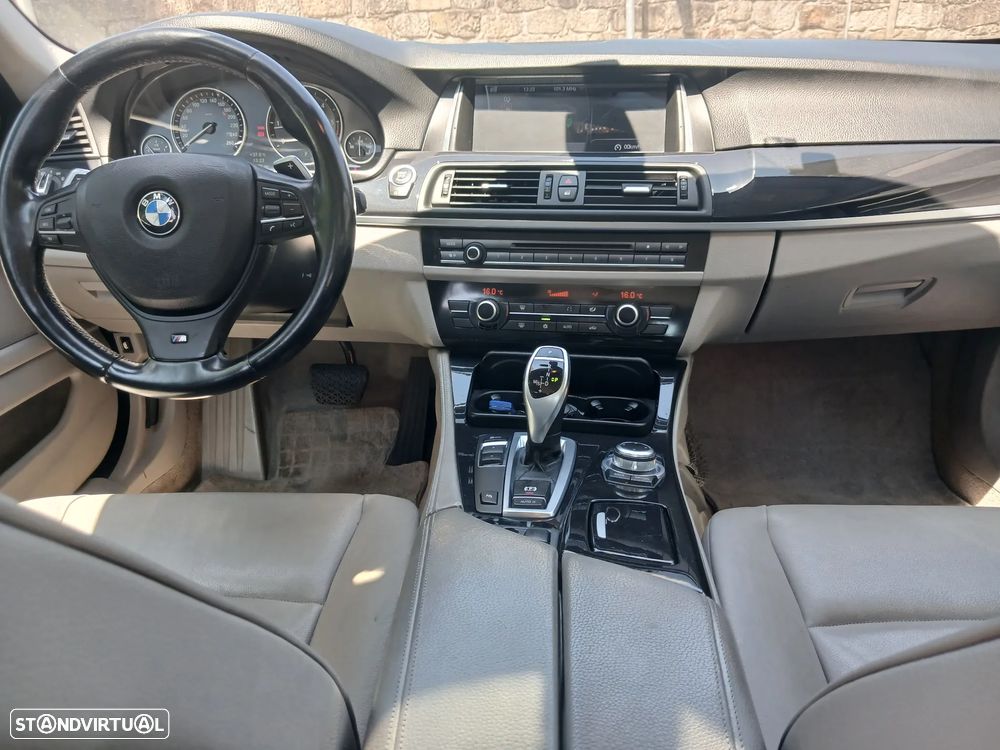 BMW 525 d xDrive Exclusive Auto - 40
