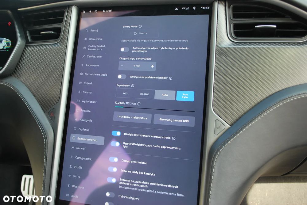 Tesla Model S - 36