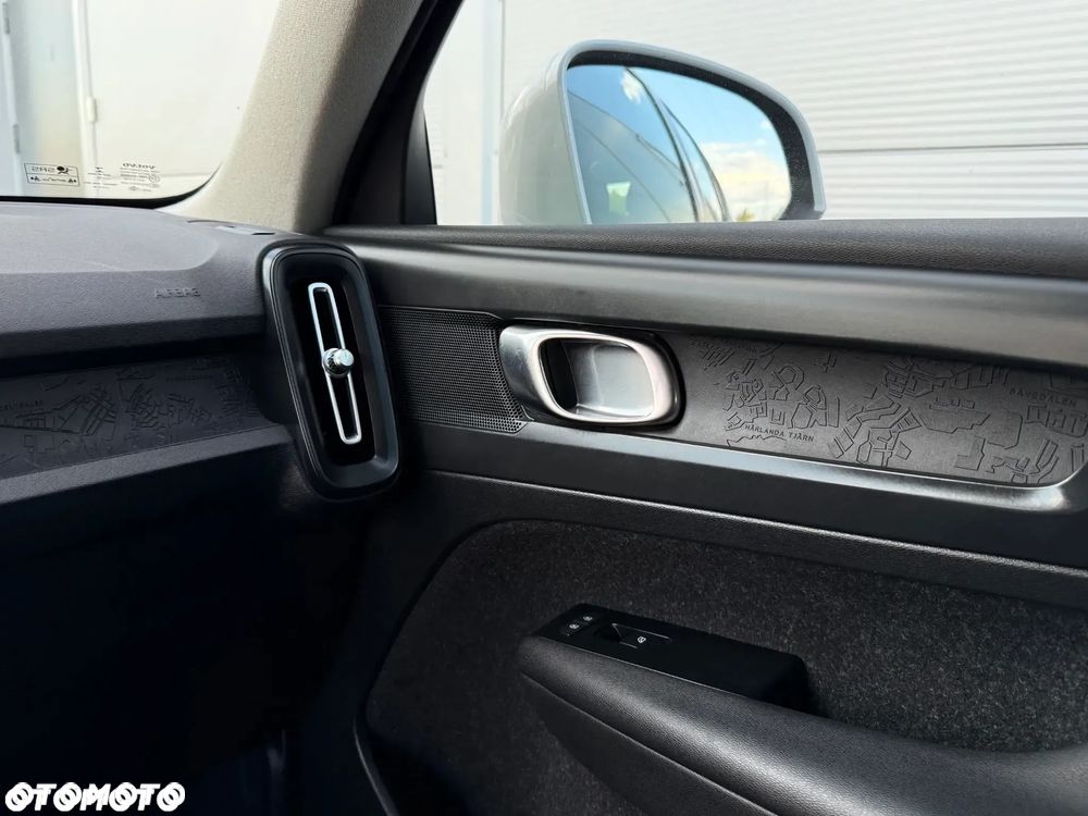 Volvo XC 40 T2 Momentum Core - 30