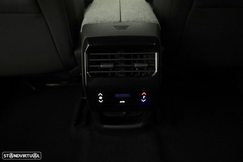 Peugeot 5008 1.2 Hybrid Allure e-DCS6 - 19