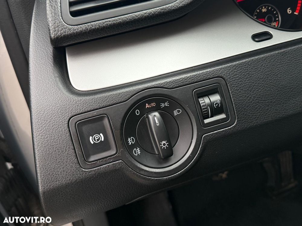 Volkswagen Passat 2.0 TDI Highline DPF - 14