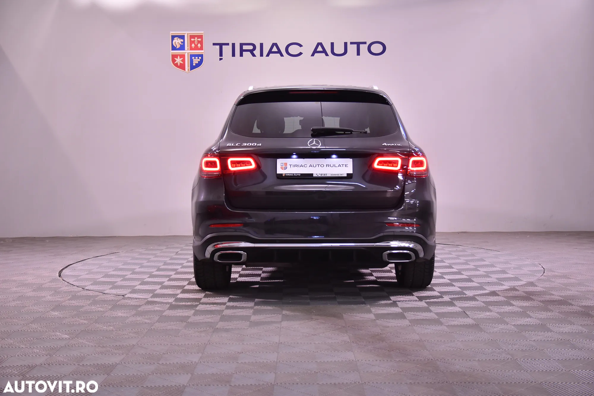 Mercedes-Benz GLC 300 d 4Matic 9G-TRONIC AMG Line - 4