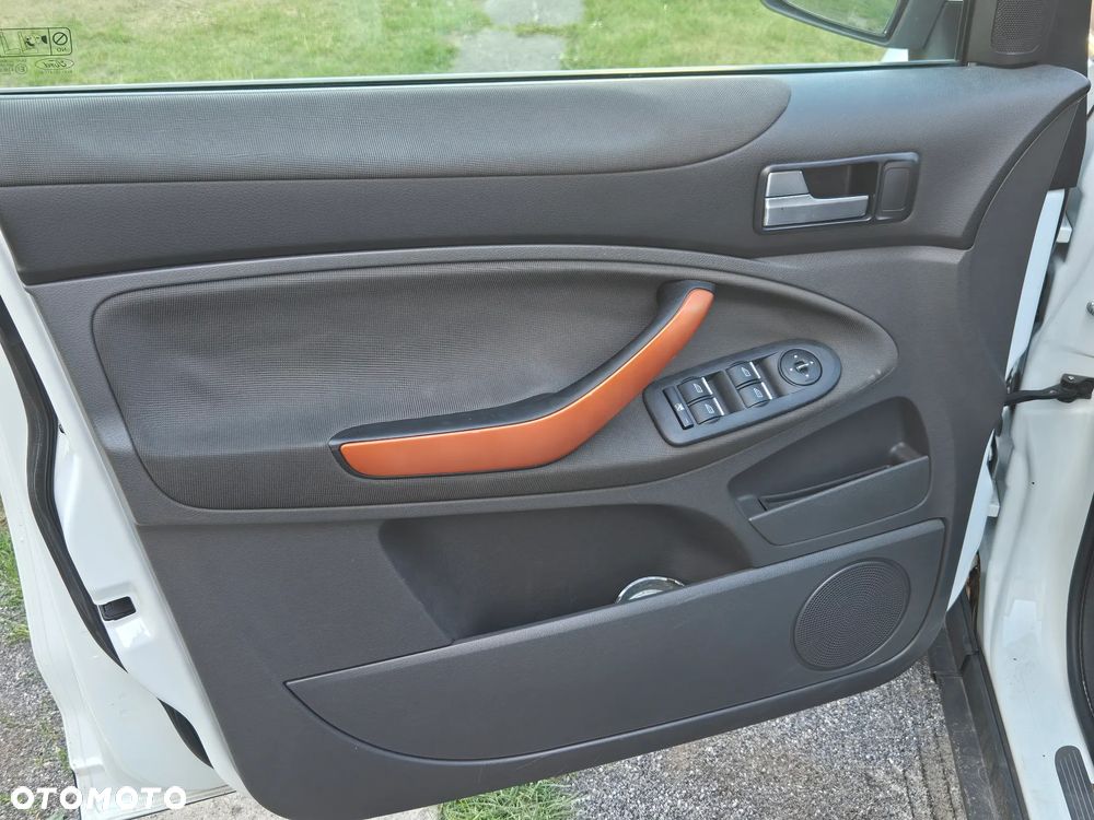 Ford Kuga 2.0 TDCi Trend FWD - 8