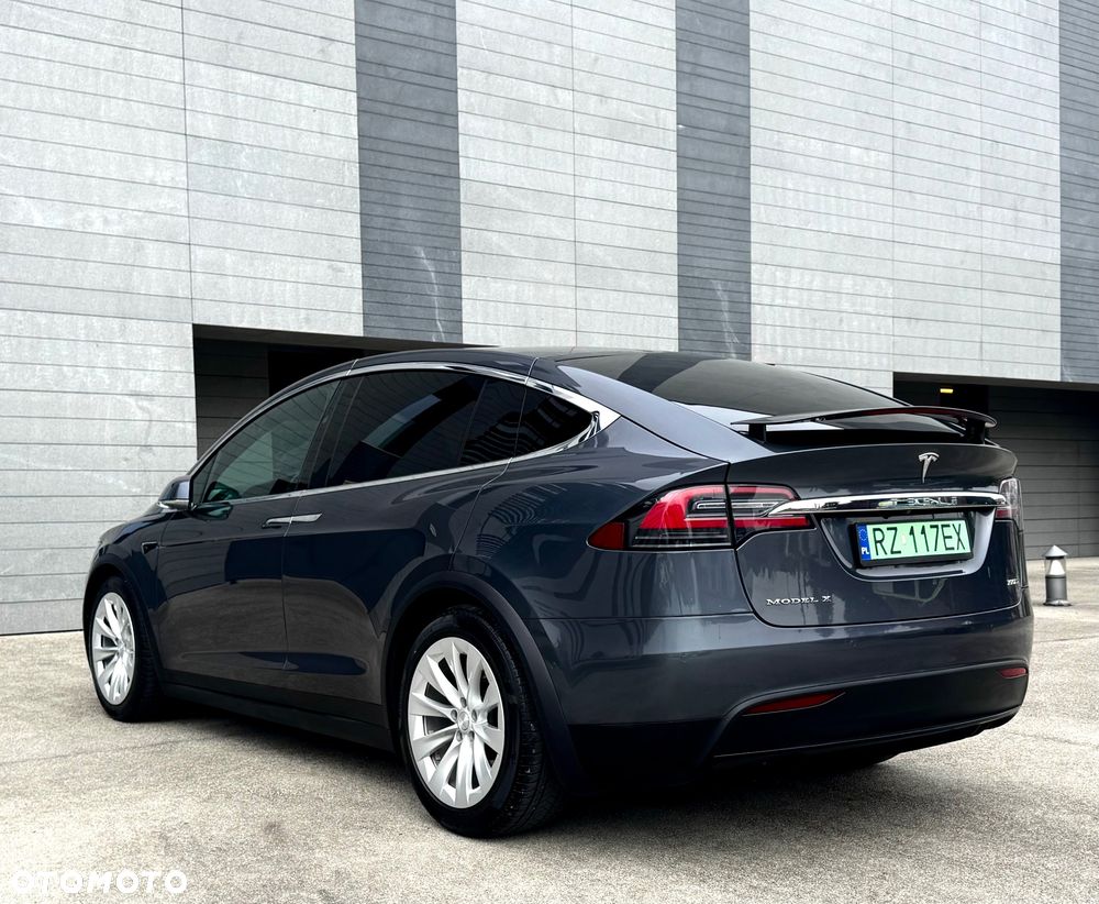 Tesla Model X Long Range Plus - 9