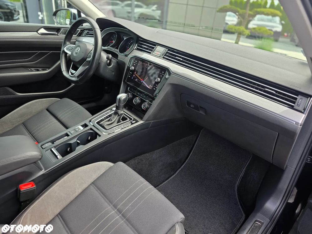Volkswagen Passat Alltrack 2.0 TSI OPF DSG 4Motion - 12