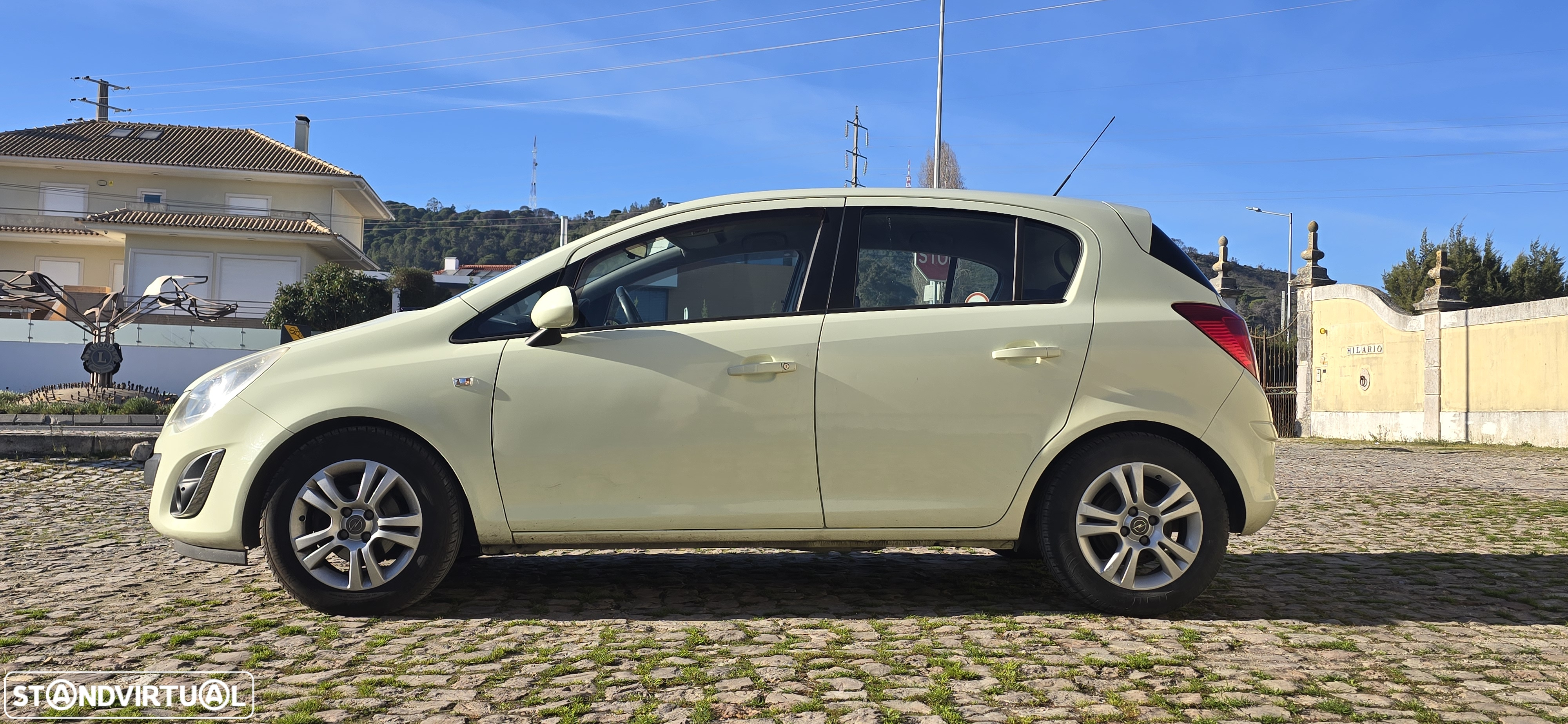 Opel Corsa 1.2 Enjoy - 9