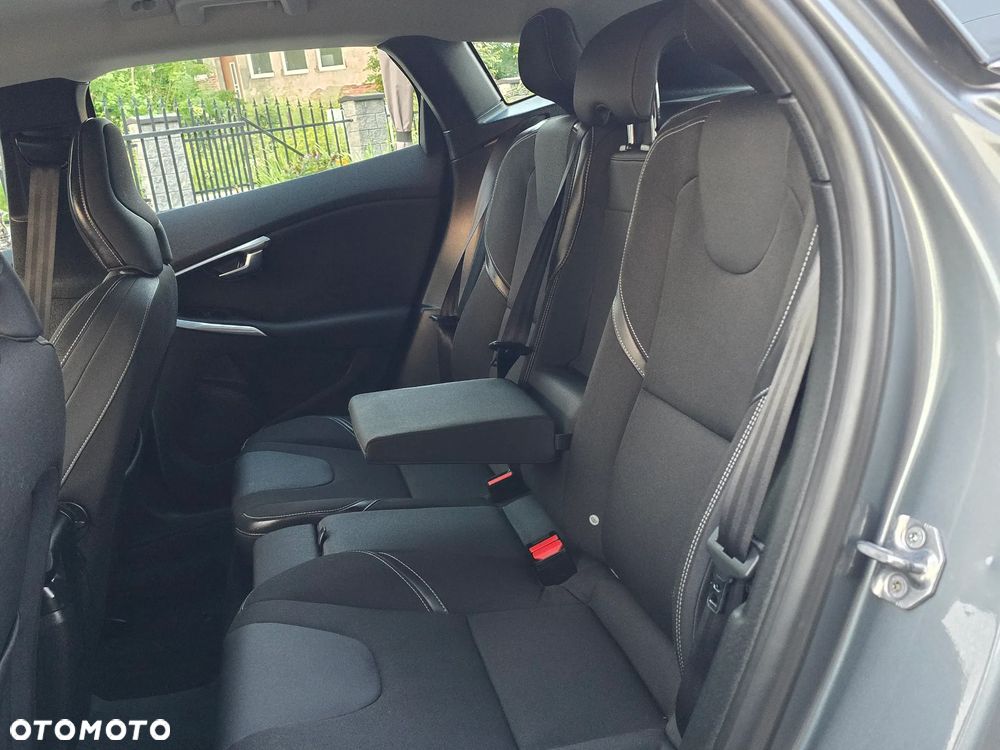 Volvo V40 T2 Drive-E Summum - 22