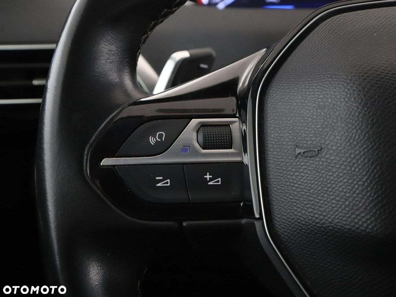 Peugeot 3008 1.2 PureTech Allure S&S EAT6 - 34