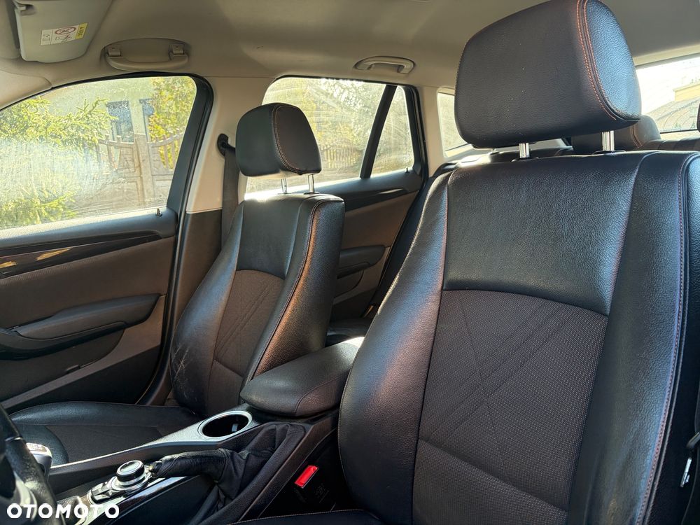 BMW X1 sDrive18d xLine - 22