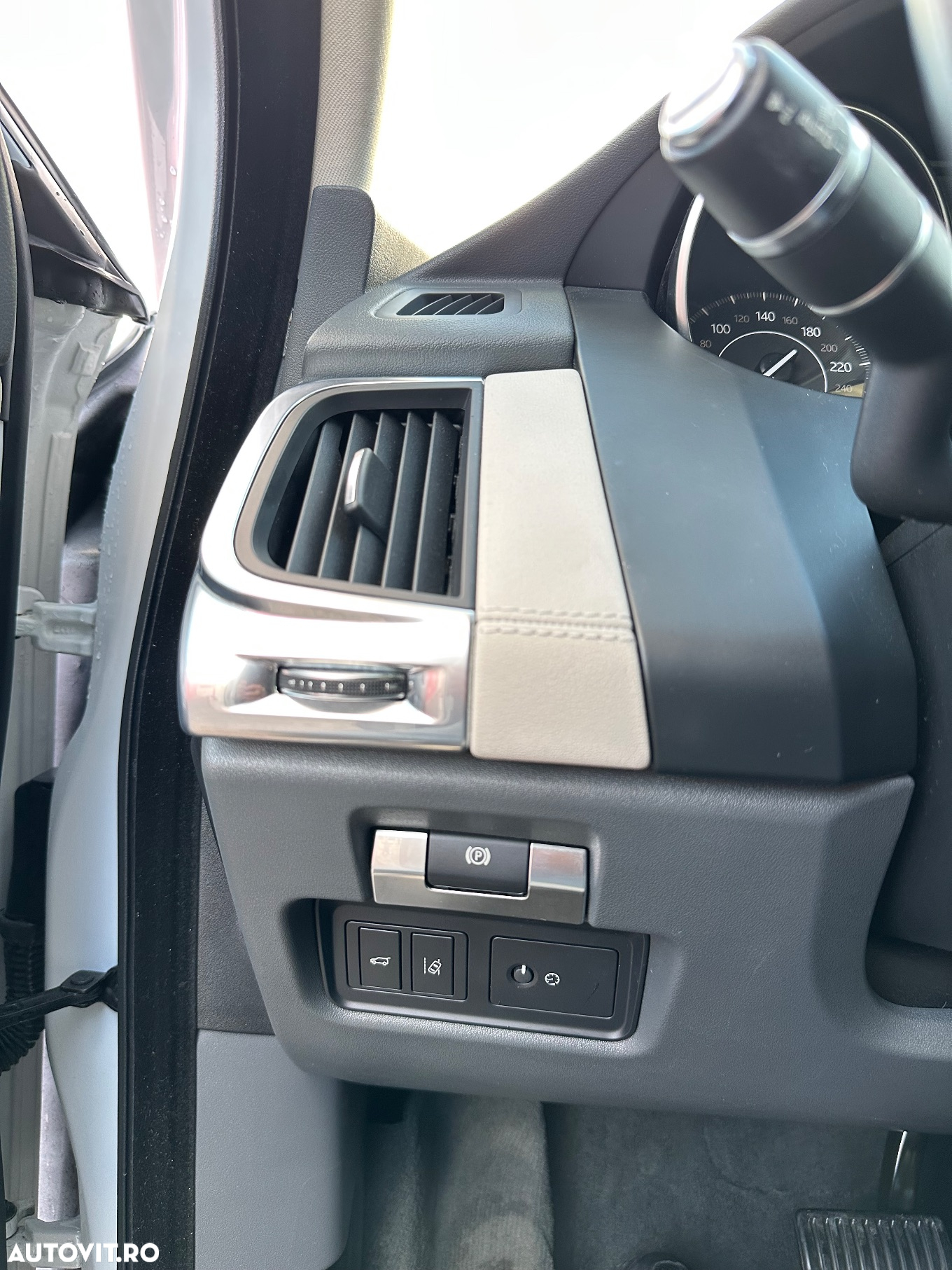 Jaguar E-Pace P250 AWD Base - 14