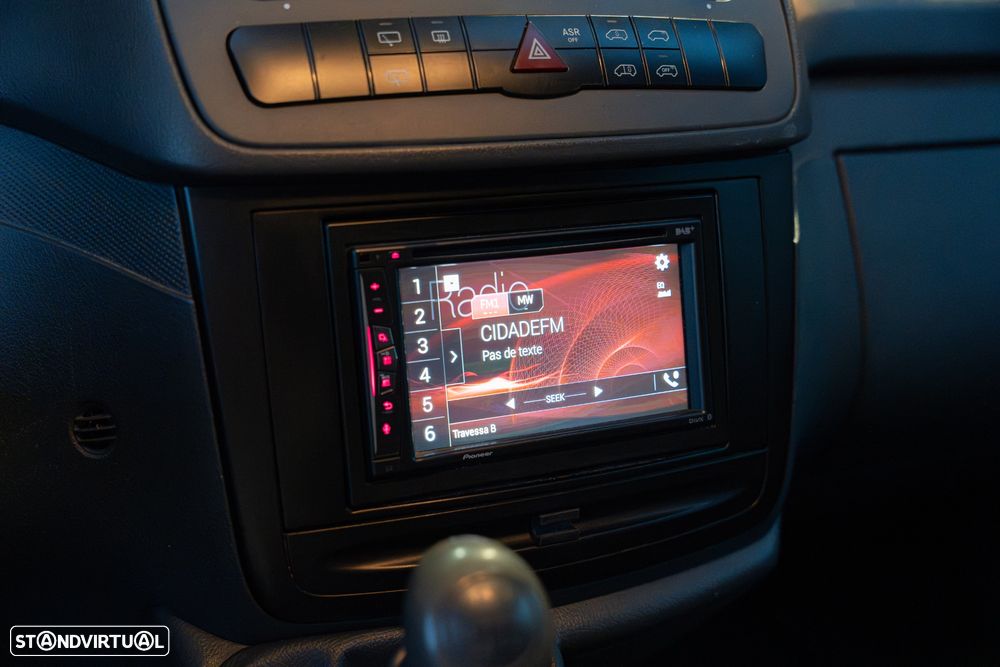Mercedes-Benz Vito 6 Lugares - 6
