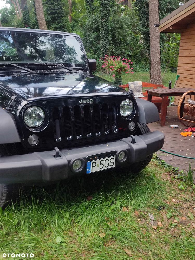 Jeep Wrangler - 2