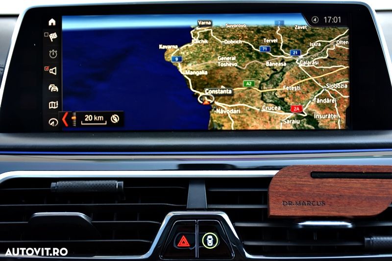 BMW Seria 7 740i - 24