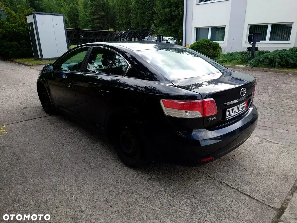 Toyota Avensis 1.8 Sol - 4