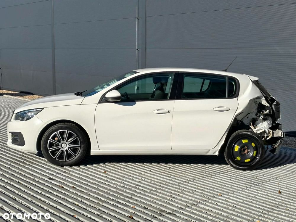 Peugeot 308 - 4