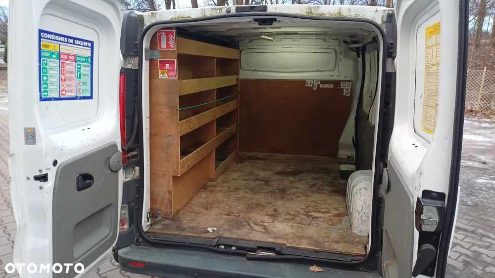 Renault Trafic - 12