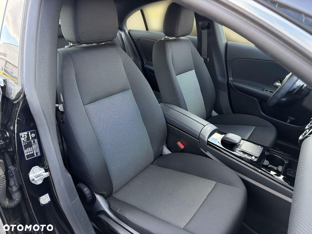 Mercedes-Benz CLA - 28