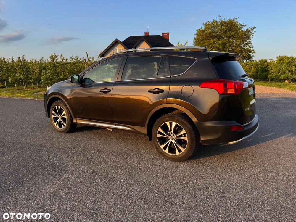 Toyota RAV4 2.0 D-4D Premium 4x2 - 2