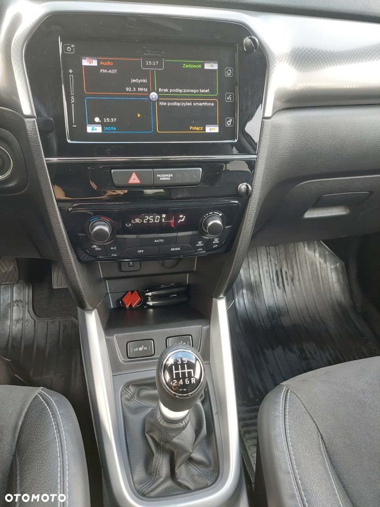 Suzuki Vitara 1.6 DDiS (4x2) Comfort - 25
