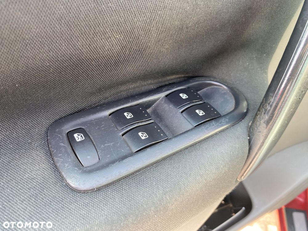 Renault Scenic 1.5 dCi Confort Authentique - 12