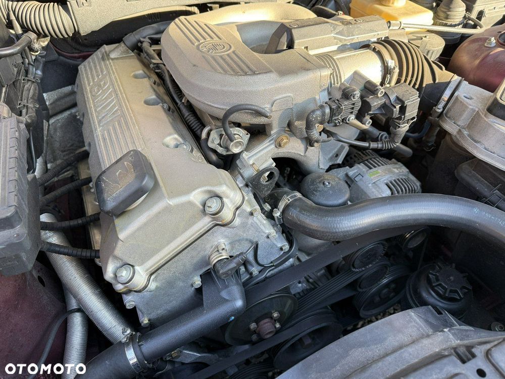 BMW Seria 3 316i - 14