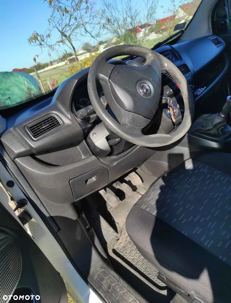 Opel Combo - 8