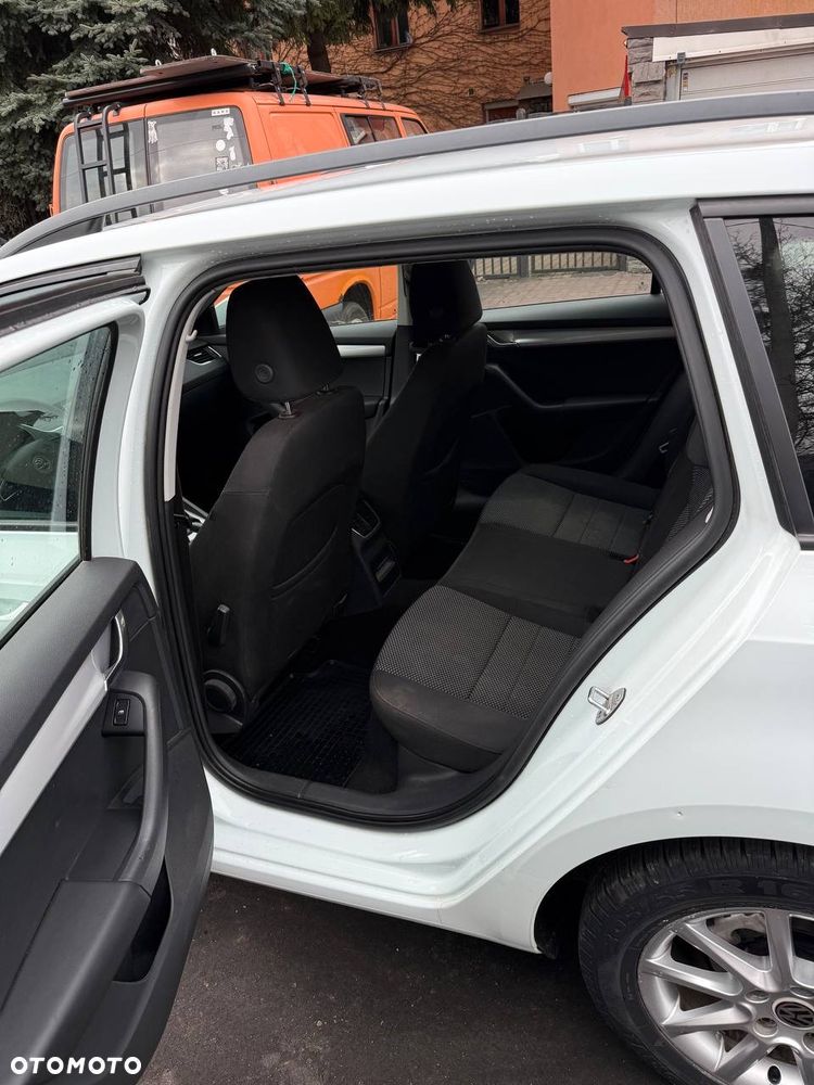 Skoda Octavia 1.6 TDI (Green tec) Active - 6