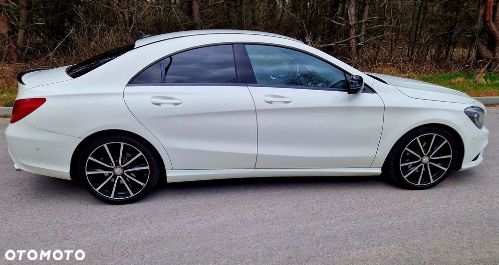 Mercedes-Benz CLA 200 Urban - 6
