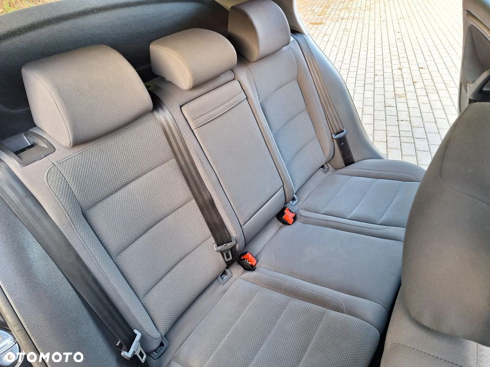 Volkswagen Golf 1.6 Tour Edition - 28