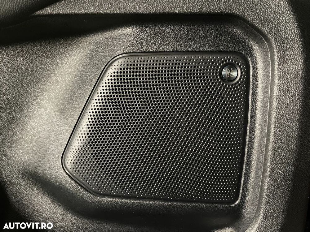 Ford Kuga 2.5 Duratec PHEV ST-LINE - 29