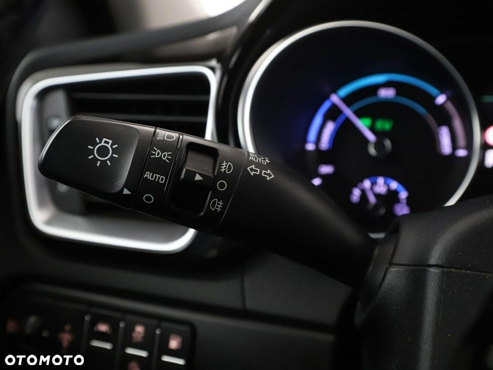 Kia Ceed 1.6 GDI DCT OPF Vision - 36