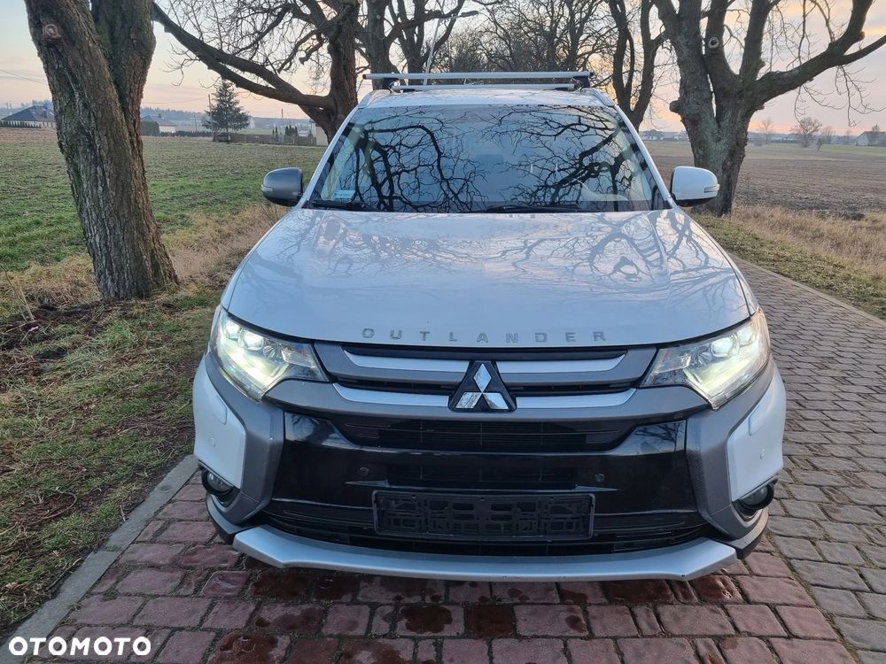 Mitsubishi Outlander 2.2 DI-D Intense + SDA 4WD - 38