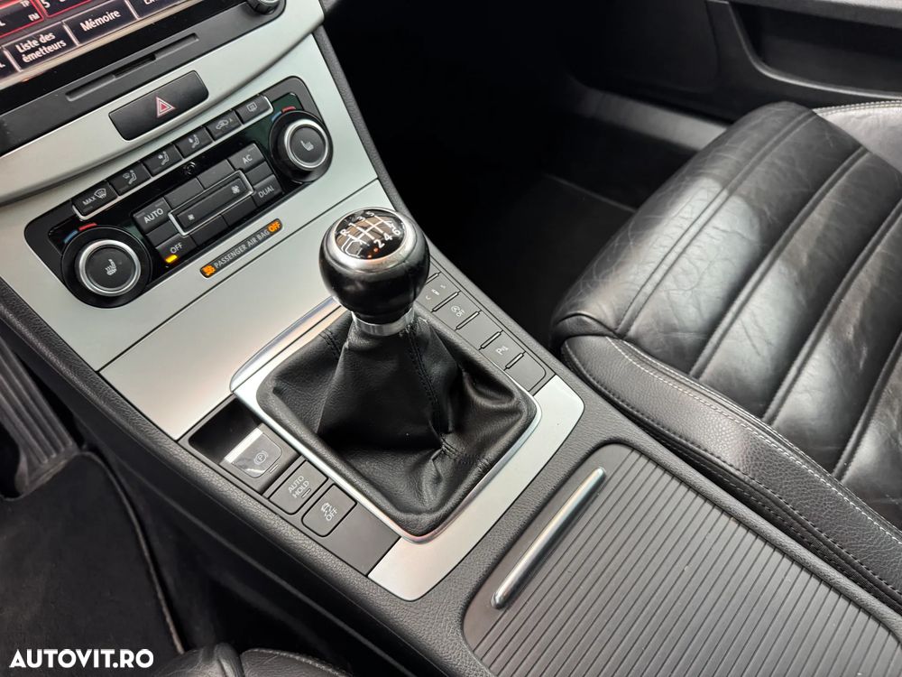 VOLKSWAGEN Passat 2012 — imagine 21