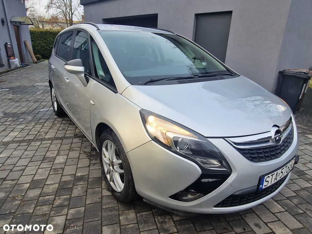 Opel Zafira - 1