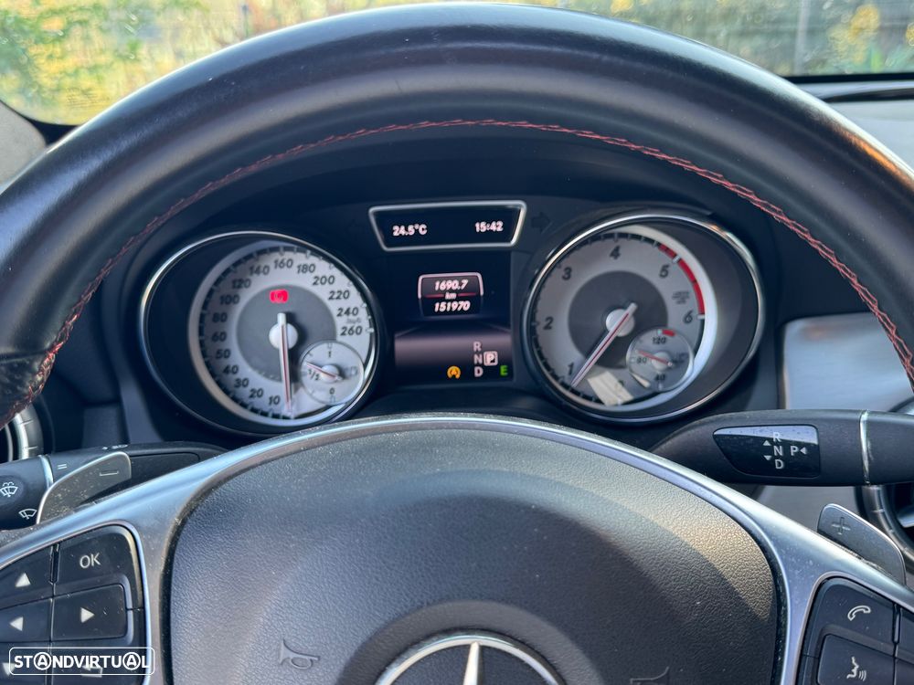 Mercedes-Benz CLA 220 CDI 7G-DCT AMG Line - 16