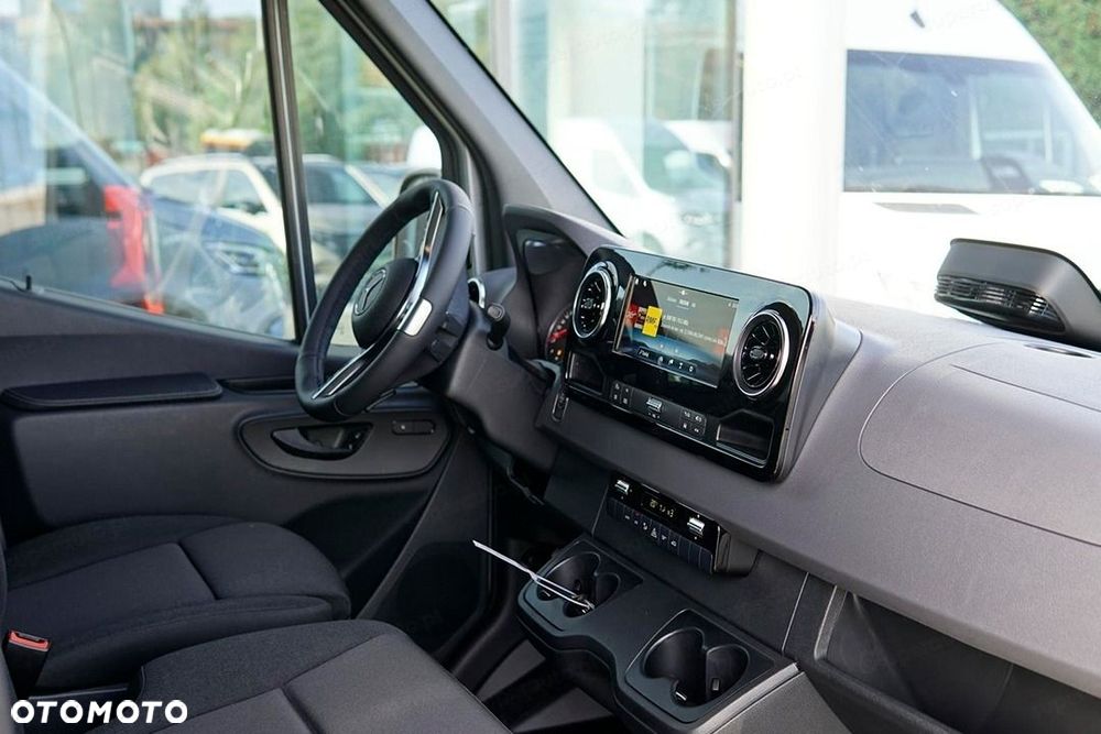 Mercedes-Benz Sprinter 319 CDI Ekstradługi SELECT aut 2.0 190KM - 12